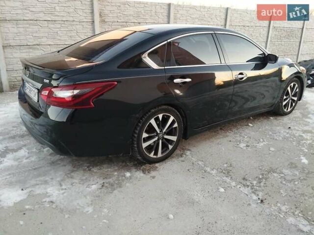 Чорний Ніссан Альтіма, об'ємом двигуна 2.5 л та пробігом 110 тис. км за 9800 $, фото 6 на Automoto.ua