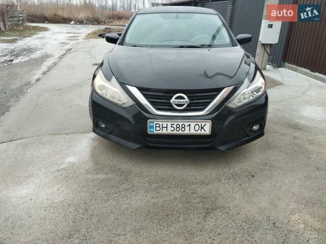 Чорний Ніссан Альтіма, об'ємом двигуна 2.5 л та пробігом 110 тис. км за 9800 $, фото 7 на Automoto.ua