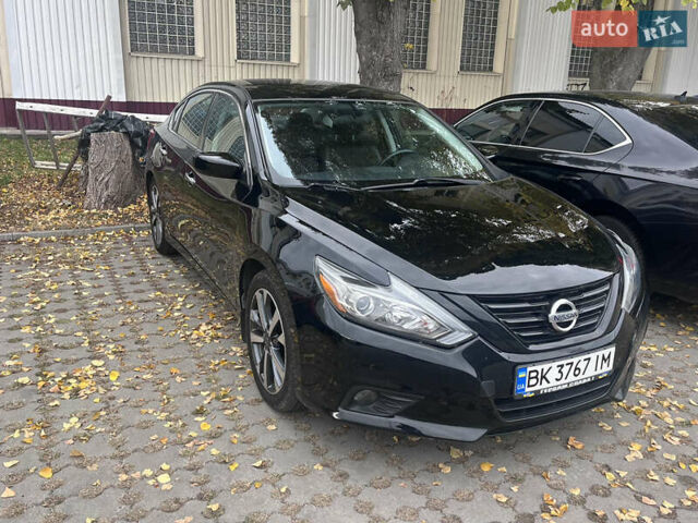 Черный Ниссан Альтима, объемом двигателя 2.49 л и пробегом 171 тыс. км за 8888 $, фото 11 на Automoto.ua