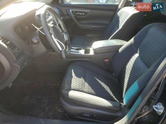 Черный Ниссан Альтима, объемом двигателя 2.49 л и пробегом 129 тыс. км за 1300 $, фото 6 на Automoto.ua