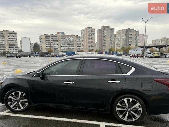 Черный Ниссан Альтима, объемом двигателя 2.49 л и пробегом 162 тыс. км за 13400 $, фото 6 на Automoto.ua