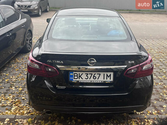 Черный Ниссан Альтима, объемом двигателя 2.49 л и пробегом 171 тыс. км за 8888 $, фото 14 на Automoto.ua