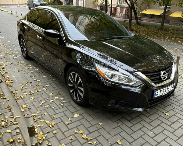 Черный Ниссан Альтима, объемом двигателя 2.49 л и пробегом 142 тыс. км за 11500 $, фото 12 на Automoto.ua