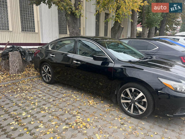 Черный Ниссан Альтима, объемом двигателя 2.49 л и пробегом 171 тыс. км за 8888 $, фото 12 на Automoto.ua