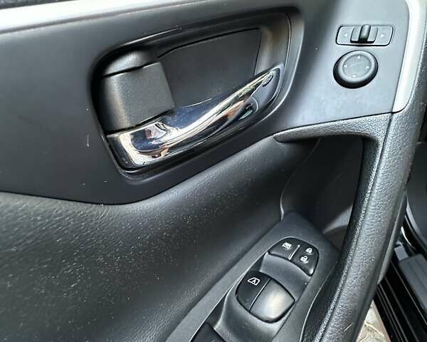 Черный Ниссан Альтима, объемом двигателя 2.49 л и пробегом 145 тыс. км за 12500 $, фото 39 на Automoto.ua