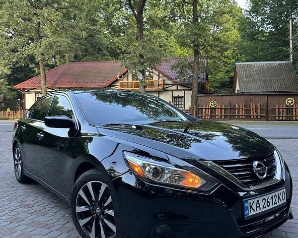 Черный Ниссан Альтима, объемом двигателя 2.49 л и пробегом 145 тыс. км за 12500 $, фото 8 на Automoto.ua