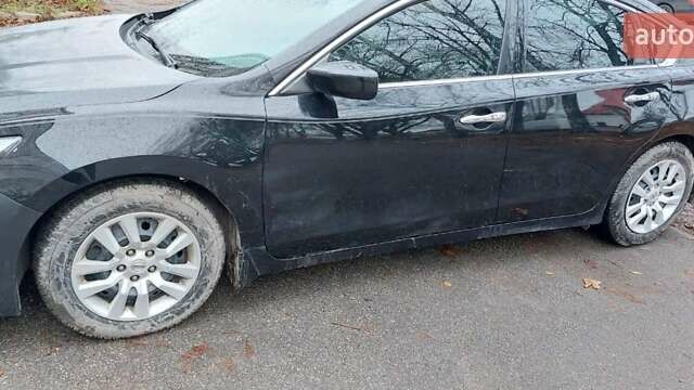 Черный Ниссан Альтима, объемом двигателя 2.49 л и пробегом 142 тыс. км за 10500 $, фото 7 на Automoto.ua