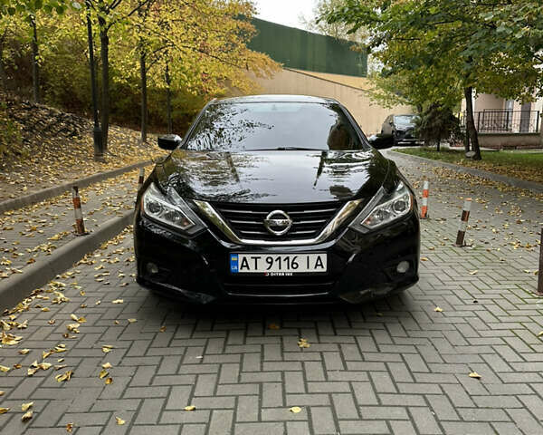 Черный Ниссан Альтима, объемом двигателя 2.49 л и пробегом 142 тыс. км за 11500 $, фото 2 на Automoto.ua
