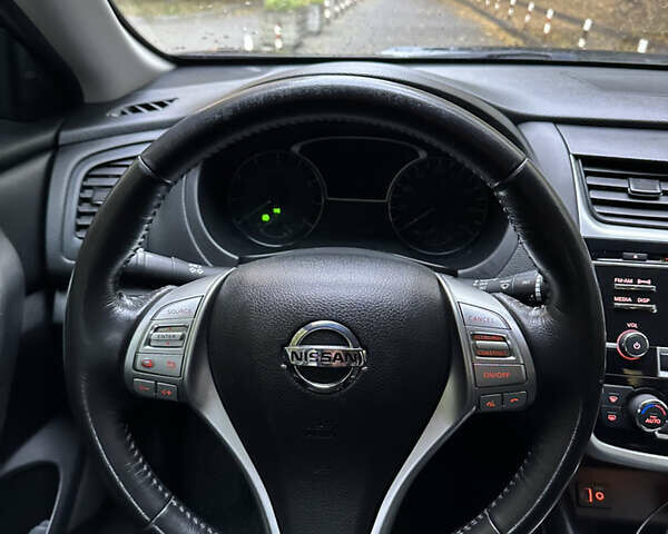 Черный Ниссан Альтима, объемом двигателя 2.49 л и пробегом 142 тыс. км за 11500 $, фото 16 на Automoto.ua