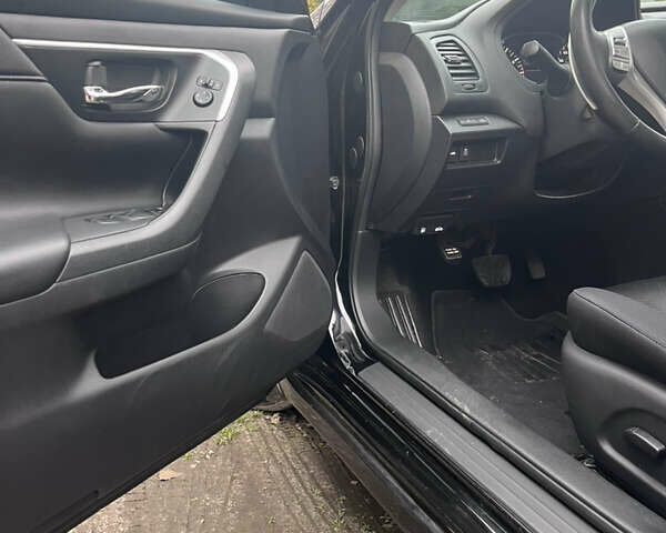 Черный Ниссан Альтима, объемом двигателя 2.49 л и пробегом 171 тыс. км за 8888 $, фото 20 на Automoto.ua