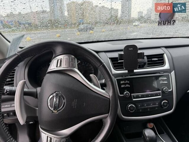 Черный Ниссан Альтима, объемом двигателя 2.49 л и пробегом 162 тыс. км за 13400 $, фото 12 на Automoto.ua