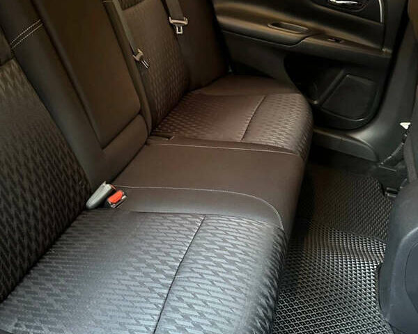 Черный Ниссан Альтима, объемом двигателя 2.49 л и пробегом 200 тыс. км за 10500 $, фото 12 на Automoto.ua