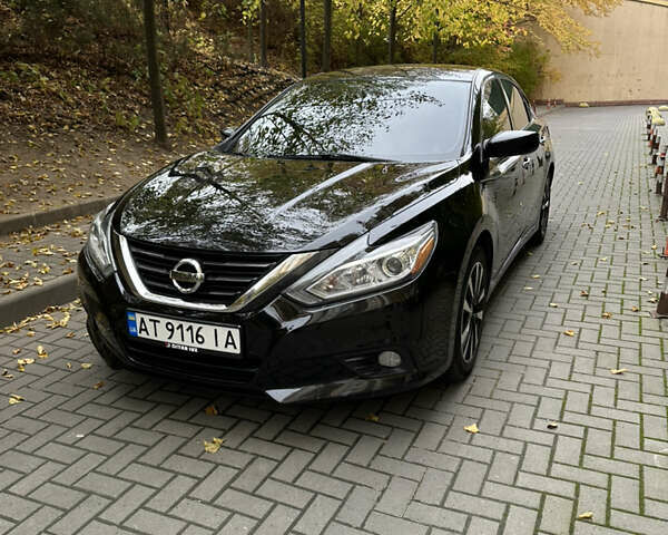 Черный Ниссан Альтима, объемом двигателя 2.49 л и пробегом 142 тыс. км за 11500 $, фото 4 на Automoto.ua