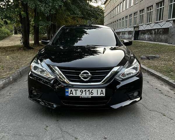 Черный Ниссан Альтима, объемом двигателя 2.49 л и пробегом 139 тыс. км за 11850 $, фото 11 на Automoto.ua