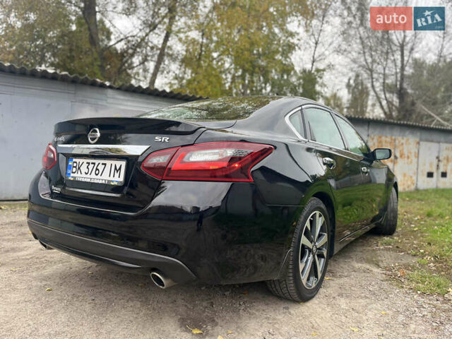 Черный Ниссан Альтима, объемом двигателя 2.49 л и пробегом 171 тыс. км за 8888 $, фото 16 на Automoto.ua