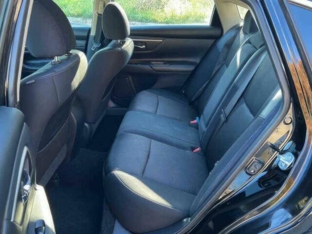 Черный Ниссан Альтима, объемом двигателя 2.5 л и пробегом 68 тыс. км за 9500 $, фото 10 на Automoto.ua