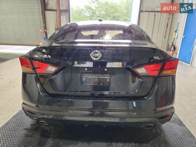 Черный Ниссан Альтима, объемом двигателя 2.5 л и пробегом 59 тыс. км за 2900 $, фото 5 на Automoto.ua