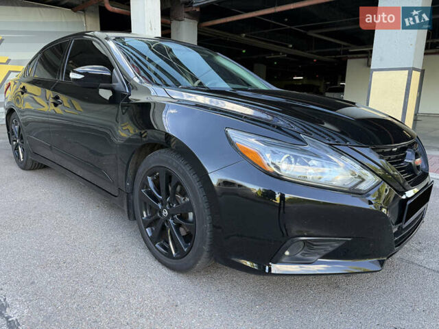 Черный Ниссан Альтима, объемом двигателя 2.49 л и пробегом 120 тыс. км за 10999 $, фото 8 на Automoto.ua