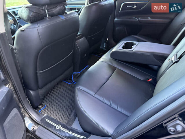 Черный Ниссан Альтима, объемом двигателя 2.49 л и пробегом 120 тыс. км за 10999 $, фото 10 на Automoto.ua