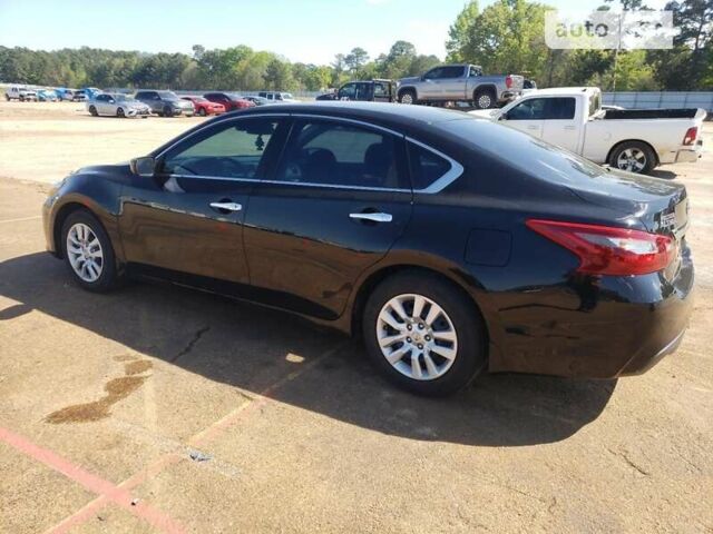 Черный Ниссан Альтима, объемом двигателя 2.5 л и пробегом 53 тыс. км за 3000 $, фото 1 на Automoto.ua