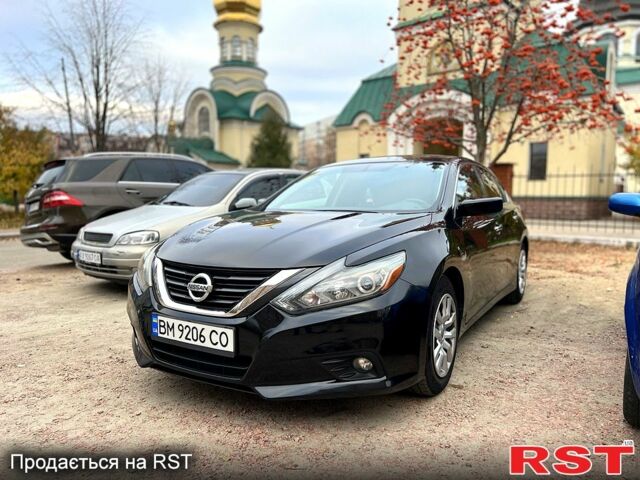 Черный Ниссан Альтима, объемом двигателя 2.5 л и пробегом 96 тыс. км за 10500 $, фото 1 на Automoto.ua