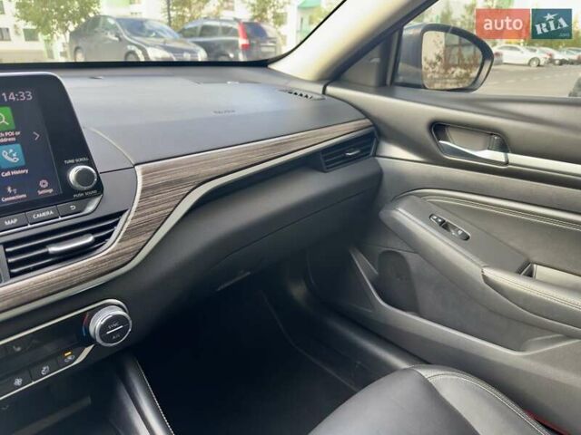 Черный Ниссан Альтима, объемом двигателя 2.49 л и пробегом 103 тыс. км за 17490 $, фото 7 на Automoto.ua