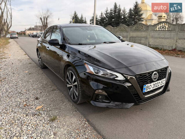 Черный Ниссан Альтима, объемом двигателя 2.49 л и пробегом 122 тыс. км за 16100 $, фото 2 на Automoto.ua