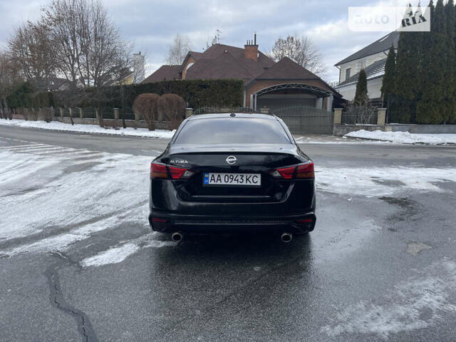 Черный Ниссан Альтима, объемом двигателя 2.49 л и пробегом 73 тыс. км за 14900 $, фото 5 на Automoto.ua