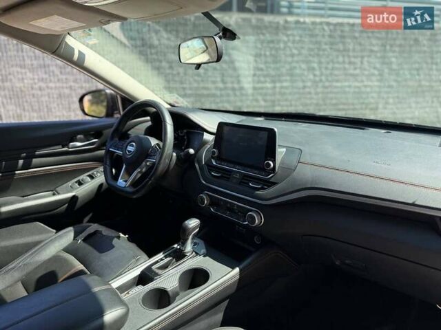 Чорний Ніссан Альтіма, об'ємом двигуна 2.5 л та пробігом 172 тис. км за 12000 $, фото 7 на Automoto.ua