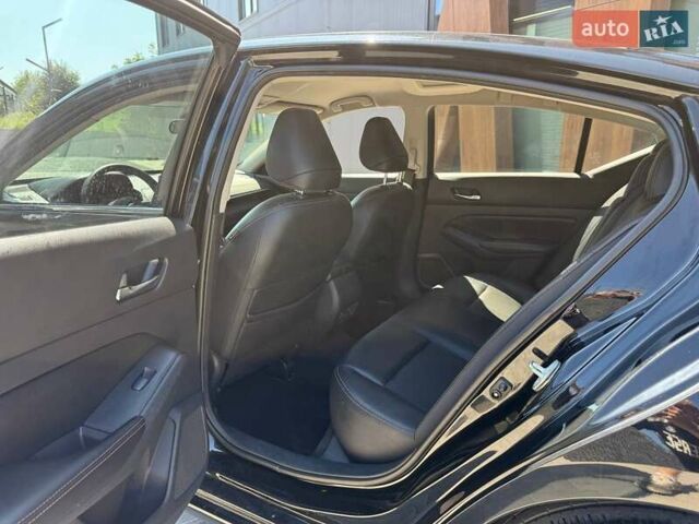 Чорний Ніссан Альтіма, об'ємом двигуна 2.5 л та пробігом 172 тис. км за 12000 $, фото 12 на Automoto.ua