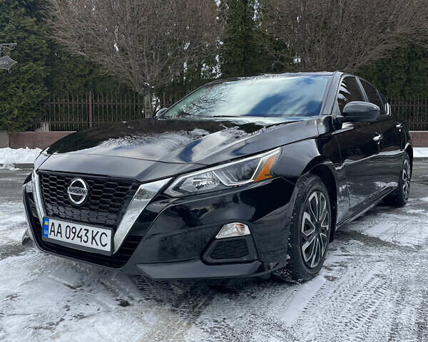 Черный Ниссан Альтима, объемом двигателя 2.49 л и пробегом 73 тыс. км за 14900 $, фото 2 на Automoto.ua