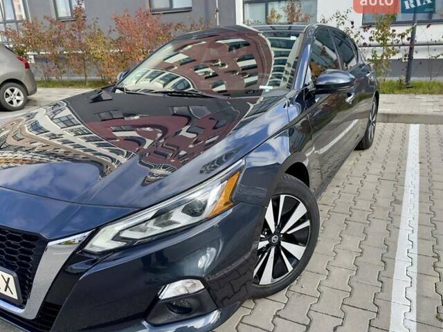 Черный Ниссан Альтима, объемом двигателя 2.49 л и пробегом 103 тыс. км за 17490 $, фото 14 на Automoto.ua