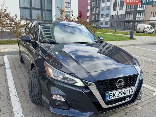 Черный Ниссан Альтима, объемом двигателя 2.49 л и пробегом 103 тыс. км за 17490 $, фото 10 на Automoto.ua