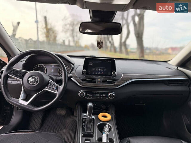 Черный Ниссан Альтима, объемом двигателя 2.49 л и пробегом 122 тыс. км за 16100 $, фото 4 на Automoto.ua