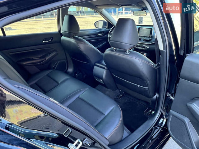 Черный Ниссан Альтима, объемом двигателя 2.49 л и пробегом 42 тыс. км за 15999 $, фото 14 на Automoto.ua