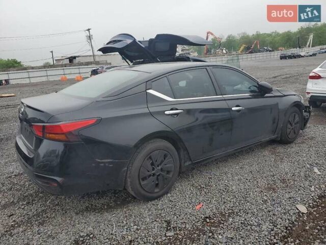 Черный Ниссан Альтима, объемом двигателя 2.49 л и пробегом 75 тыс. км за 2600 $, фото 2 на Automoto.ua