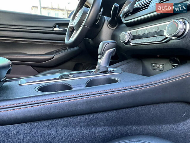 Черный Ниссан Альтима, объемом двигателя 2.49 л и пробегом 42 тыс. км за 15999 $, фото 21 на Automoto.ua