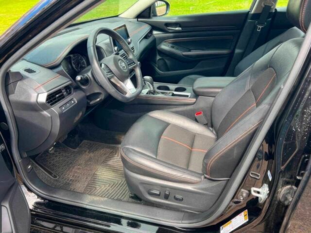 Черный Ниссан Альтима, объемом двигателя 2.5 л и пробегом 44 тыс. км за 9700 $, фото 5 на Automoto.ua