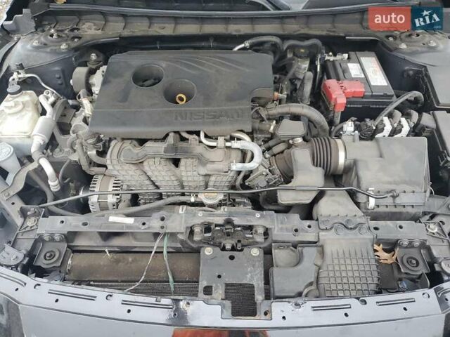 Черный Ниссан Альтима, объемом двигателя 2.49 л и пробегом 75 тыс. км за 2600 $, фото 10 на Automoto.ua