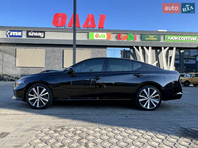 Черный Ниссан Альтима, объемом двигателя 2.49 л и пробегом 42 тыс. км за 15999 $, фото 6 на Automoto.ua