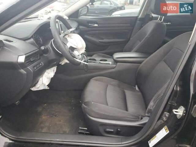 Черный Ниссан Альтима, объемом двигателя 2.49 л и пробегом 75 тыс. км за 2600 $, фото 6 на Automoto.ua