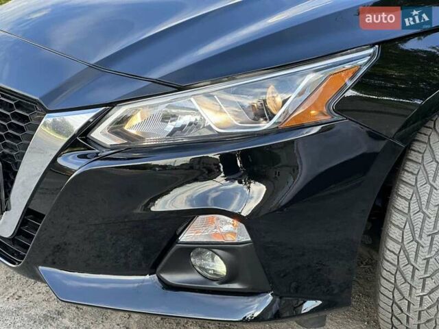 Черный Ниссан Альтима, объемом двигателя 2.49 л и пробегом 68 тыс. км за 15900 $, фото 7 на Automoto.ua