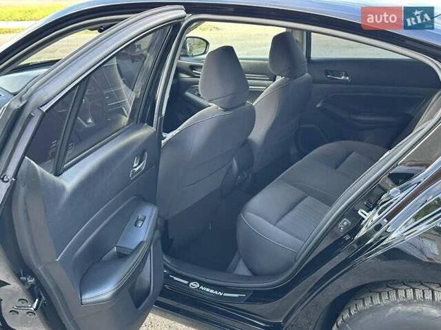 Черный Ниссан Альтима, объемом двигателя 2.49 л и пробегом 68 тыс. км за 15900 $, фото 12 на Automoto.ua