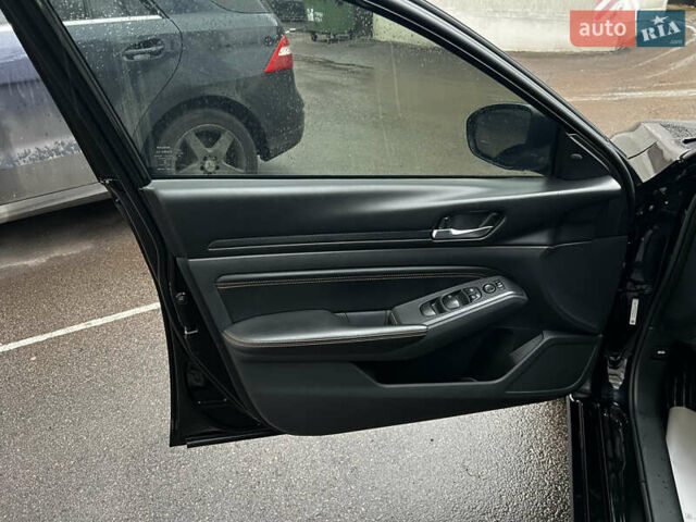 Чорний Ніссан Альтіма, об'ємом двигуна 2.49 л та пробігом 80 тис. км за 14499 $, фото 8 на Automoto.ua