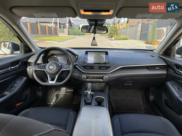 Черный Ниссан Альтима, объемом двигателя 2.49 л и пробегом 25 тыс. км за 19300 $, фото 10 на Automoto.ua