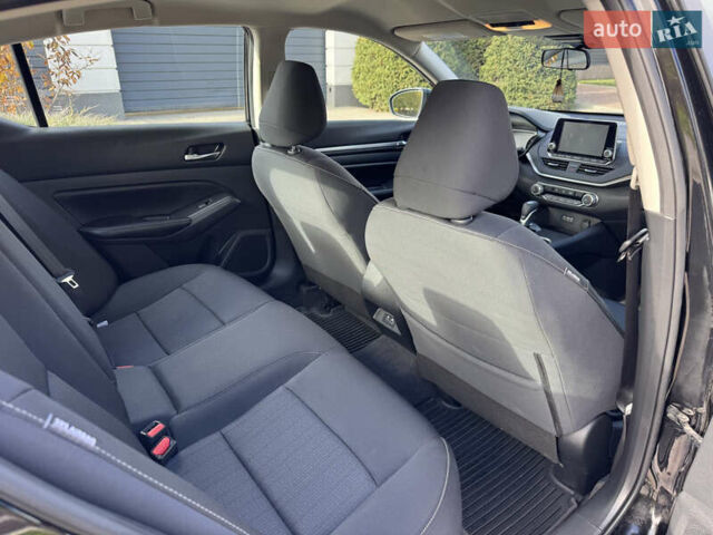 Черный Ниссан Альтима, объемом двигателя 2.49 л и пробегом 25 тыс. км за 19300 $, фото 12 на Automoto.ua