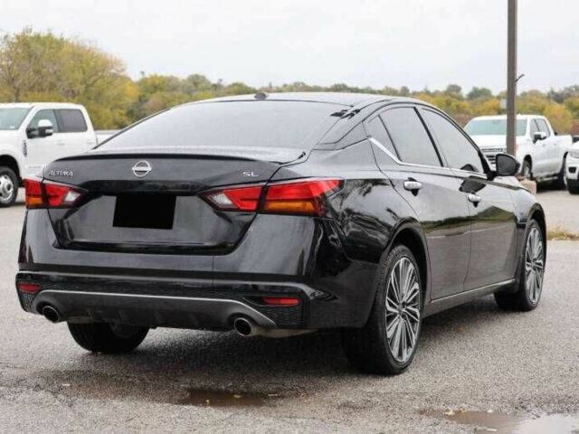 Черный Ниссан Альтима, объемом двигателя 2.5 л и пробегом 32 тыс. км за 7300 $, фото 2 на Automoto.ua