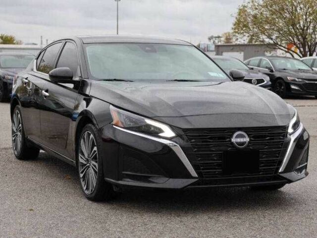 Черный Ниссан Альтима, объемом двигателя 2.5 л и пробегом 32 тыс. км за 7300 $, фото 3 на Automoto.ua