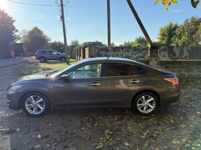 Ниссан Альтима 2013 в Одессе на Automoto.ua Коричневый Ниссан Альтима, объемом двигателя 2.5 л и пробегом 200 тыс. км за 6999 $, фото 9 на Automoto.ua