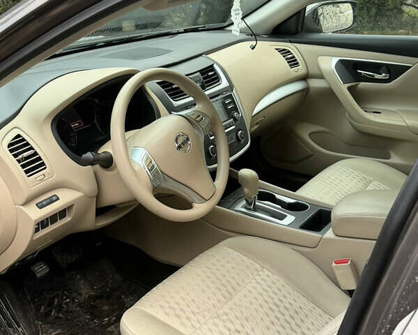 Коричневий Ніссан Альтіма, об'ємом двигуна 2.49 л та пробігом 180 тис. км за 7990 $, фото 14 на Automoto.ua